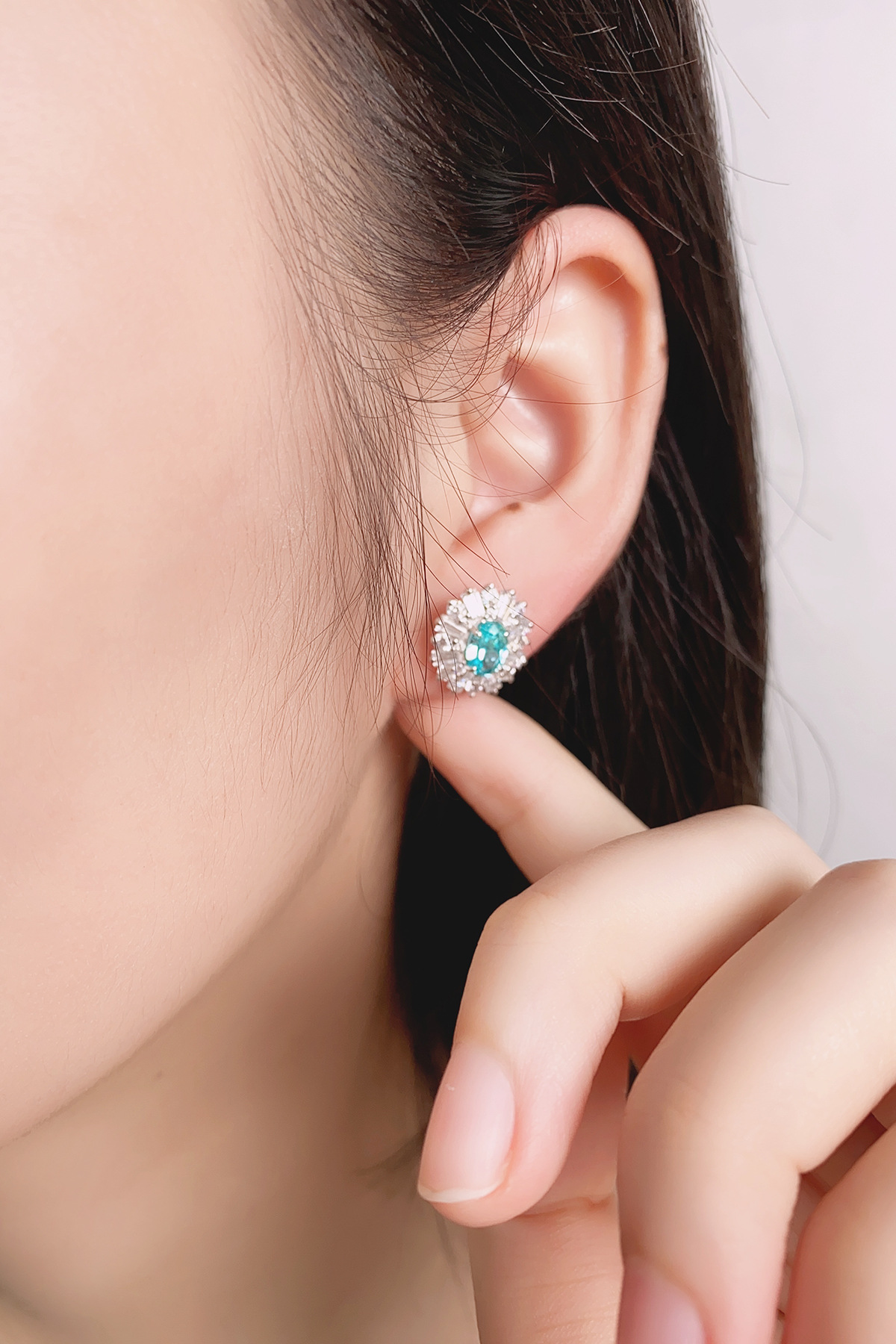 Wuzhou Moissanite: Differences Between Polished and Unpolished Stones(Image2) 3.jpg