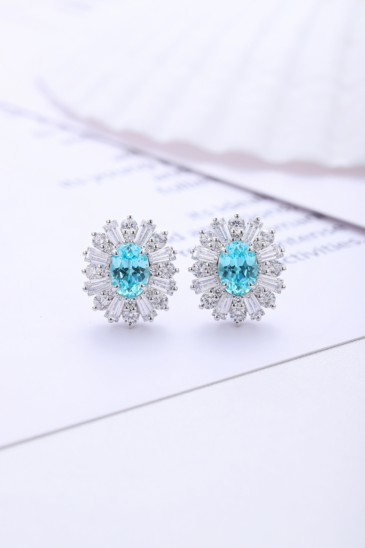 Lab-Grown Diamonds: Qual