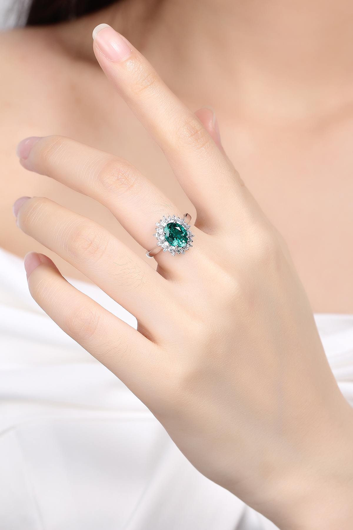 Can Lab Grown Diamonds Be Re-Polished After Chipping?(Image2) 培育祖母绿-.jpg