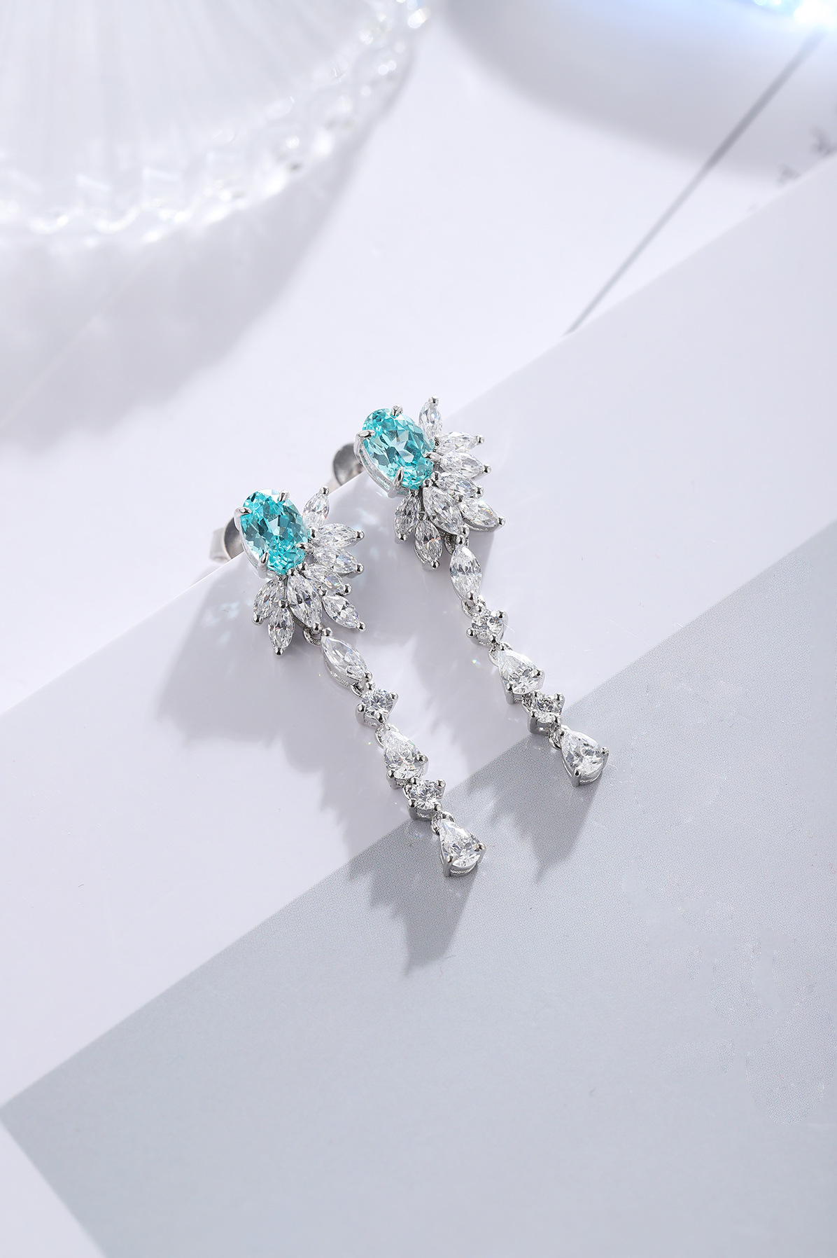 Loose Moissanite: What Is Excellent Cut Standard?(Image2) 培育帕拉伊巴耳钉1.jpg