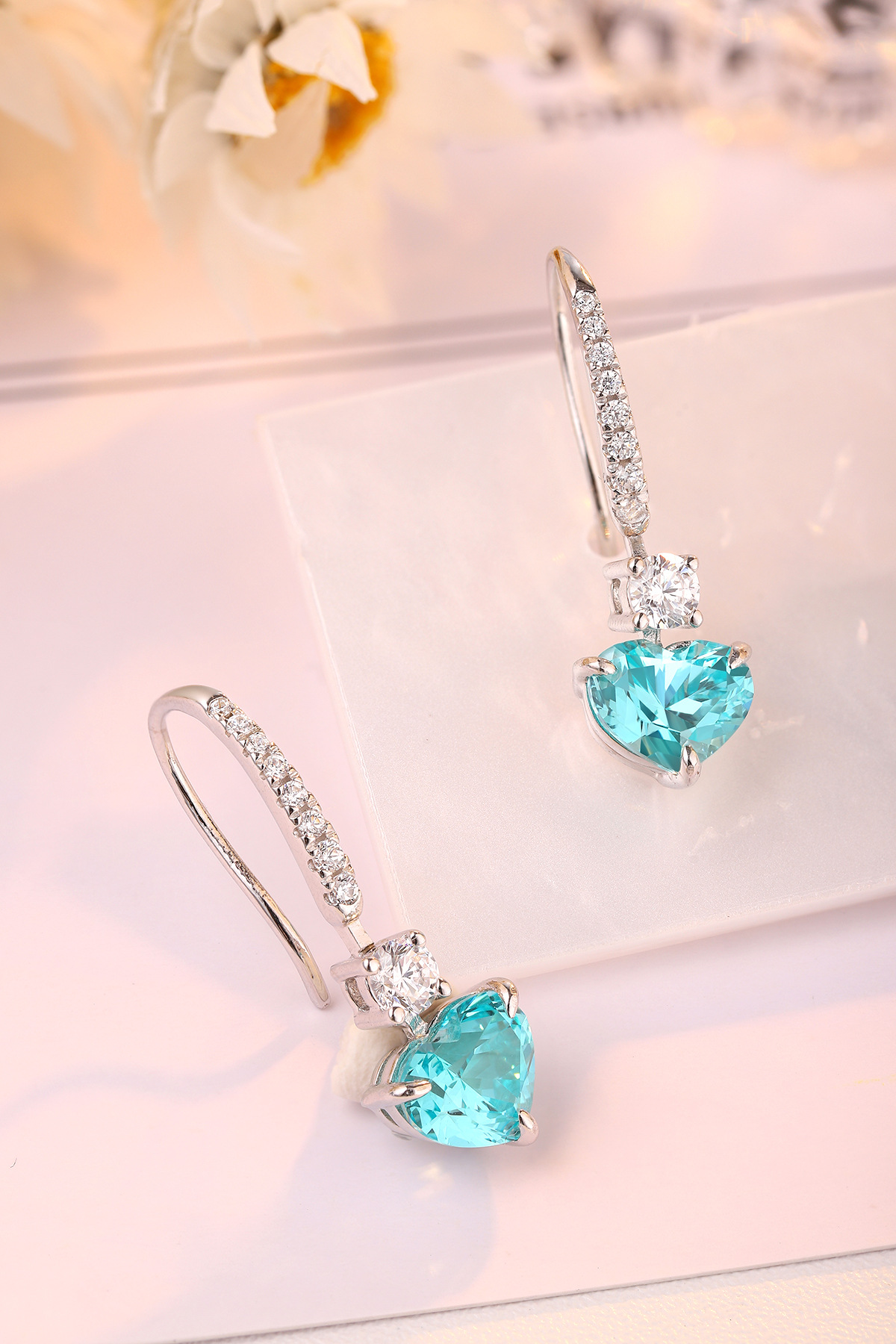 Wuzhou Fancy Color Lab Grown Diamond Wholesale(Image2) 培育帕拉伊巴耳钉-.jpg