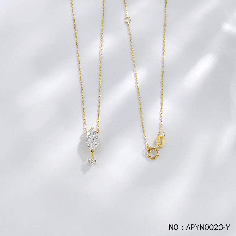 18K Yellow Gold Marquise