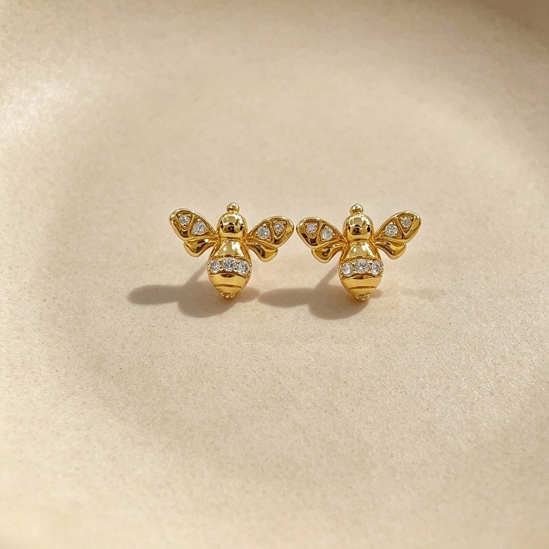 18K Gold DE Color VVS Cl