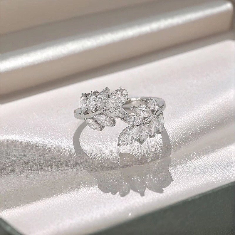 Marquise Brilliant Cut L